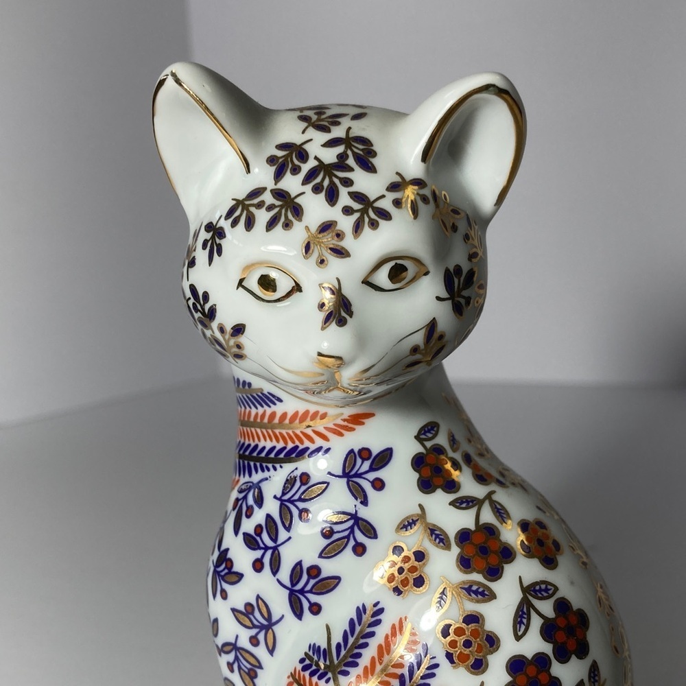 Vintage Cat Figurine Japanese Imari Neko Floral Hand painted Porcelain Decor - Picture 9 of 10